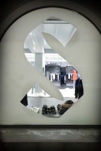 KLR Architekten - Pop-Up Store Jet Set KLR Architekten - Pop-Up Store Jet Set